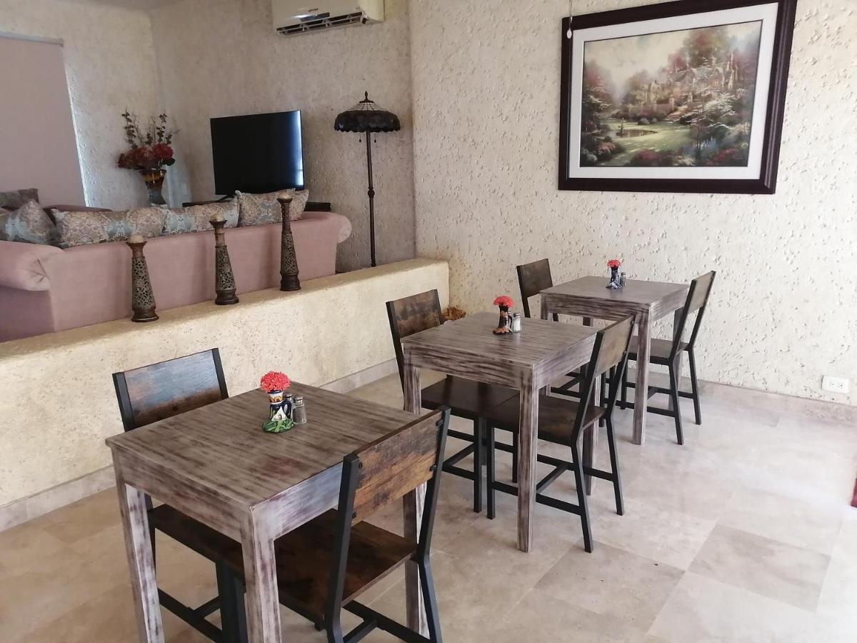 Casa Dahlia 2 Panzió Mazatlán Kültér fotó